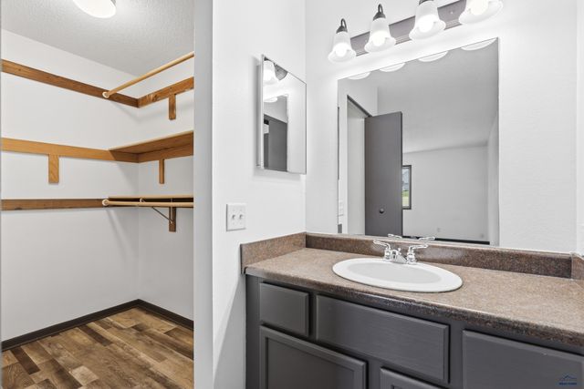 4111 WILD FLOWER DR, Rapid City, SD 57701