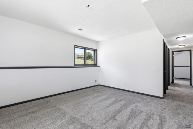 4111 WILD FLOWER DR, Rapid City, SD 57701