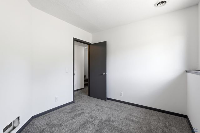 4111 WILD FLOWER DR, Rapid City, SD 57701