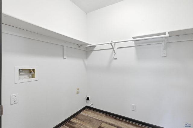 4111 WILD FLOWER DR, Rapid City, SD 57701