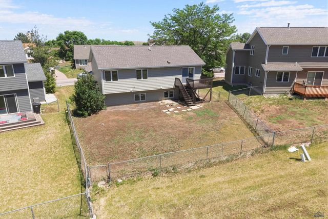 4111 WILD FLOWER DR, Rapid City, SD 57701