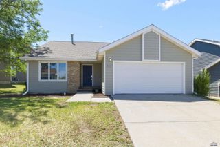 4111 WILD FLOWER DR, Rapid City, SD 57701