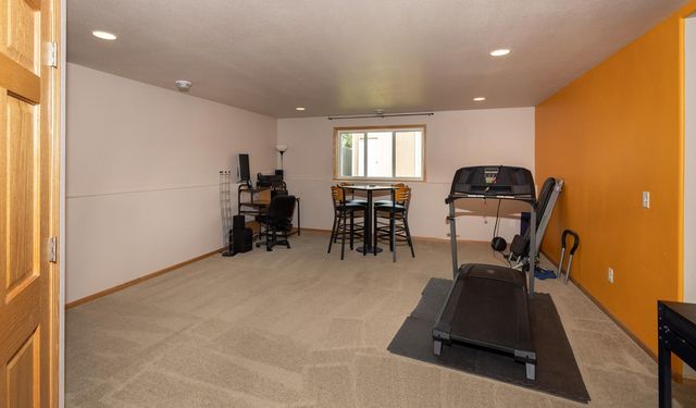 2524 31st Avenue S, Moorhead, MN 56560