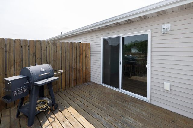 2524 31st Avenue S, Moorhead, MN 56560