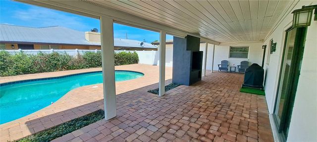 2400 LAUDERDALE COURT, Orlando, FL 32805