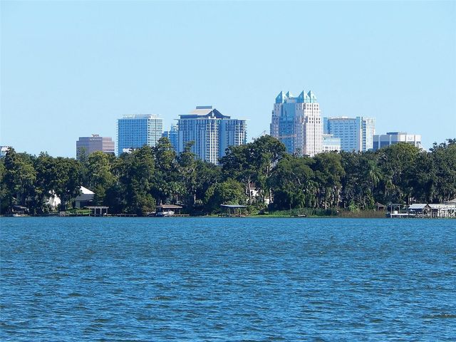 2400 LAUDERDALE COURT, Orlando, FL 32805