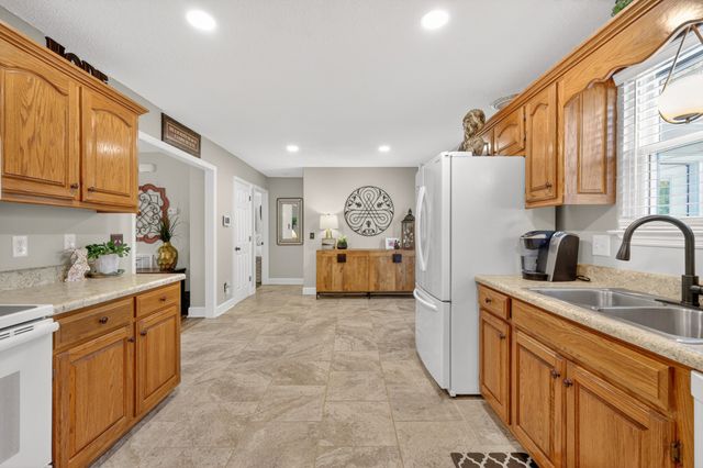 3929 Cambridge Ct, Culleoka, TN 38451