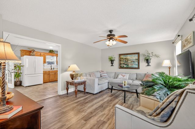 3929 Cambridge Ct, Culleoka, TN 38451