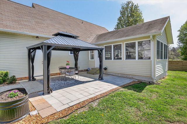 3929 Cambridge Ct, Culleoka, TN 38451