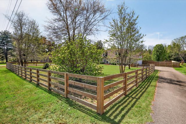 3929 Cambridge Ct, Culleoka, TN 38451