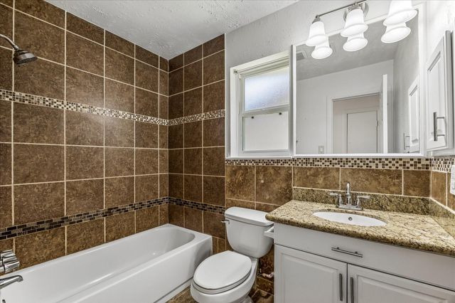 10111 Limewood Lane, Sugar Land, TX 77498