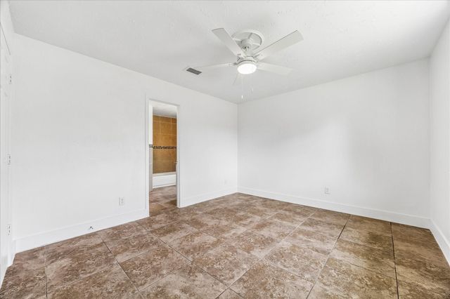 10111 Limewood Lane, Sugar Land, TX 77498