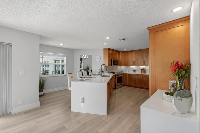 22052 Martella Avenue, Boca Raton, FL 33433