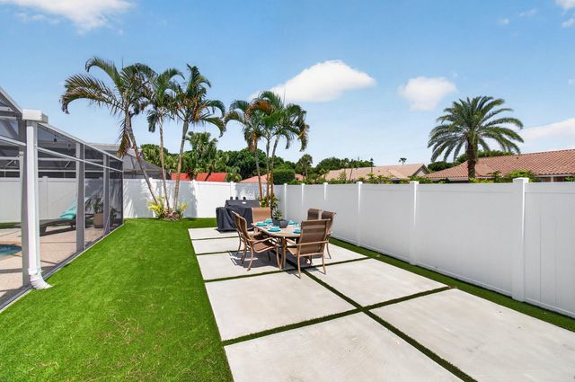 22052 Martella Avenue, Boca Raton, FL 33433