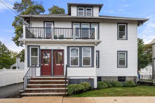 137 Thacher St 137, Milton, MA 02186