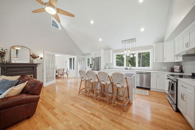 150-R Winona St, Peabody, MA 01960