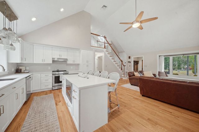 150-R Winona St, Peabody, MA 01960