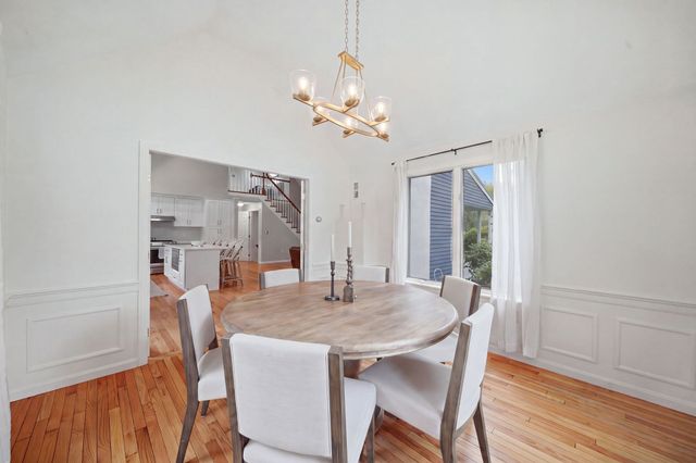 150-R Winona St, Peabody, MA 01960