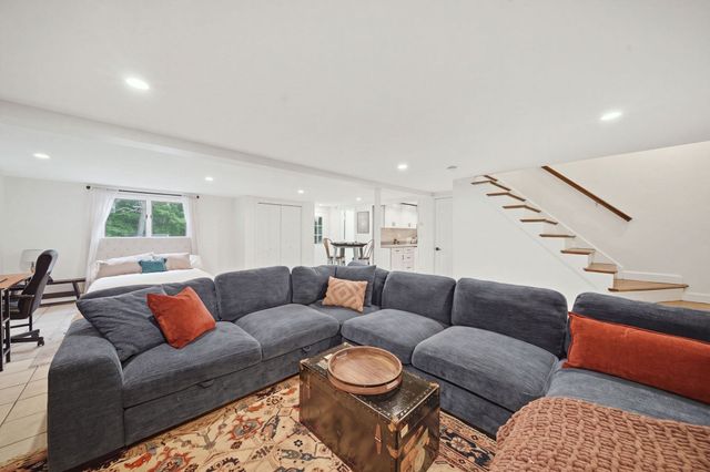 150-R Winona St, Peabody, MA 01960