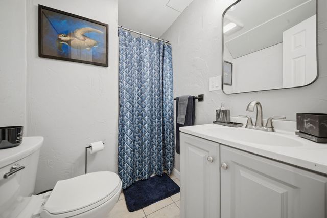 150-R Winona St, Peabody, MA 01960