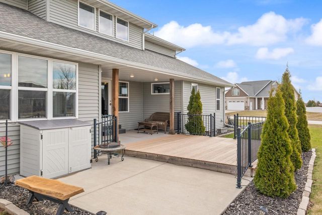 2153 POTTER DRIVE, De Pere, WI 54115