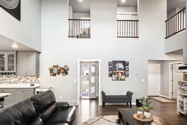 2153 POTTER DRIVE, De Pere, WI 54115