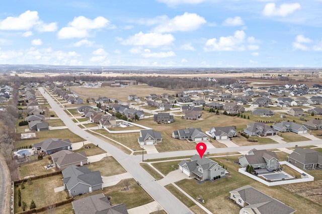 2153 POTTER DRIVE, De Pere, WI 54115