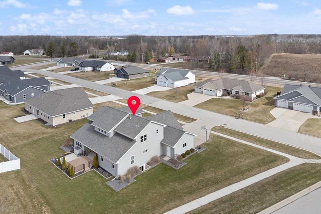 2153 POTTER DRIVE, De Pere, WI 54115