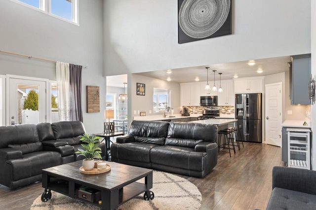 2153 POTTER DRIVE, De Pere, WI 54115