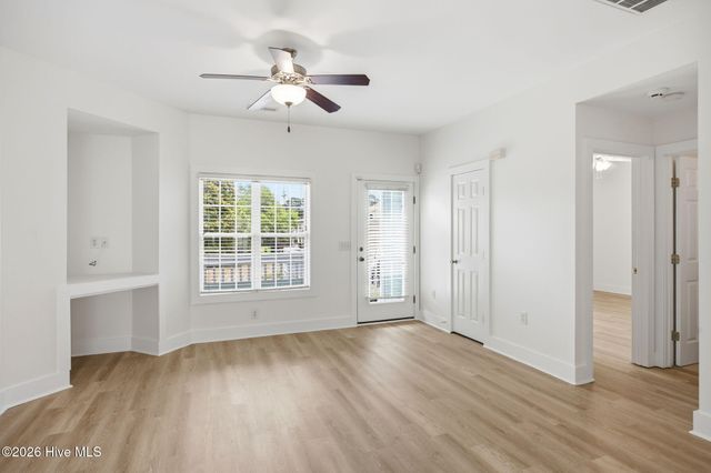 2308 Wrightsville Avenue Apt 202, Wilmington, NC 28403