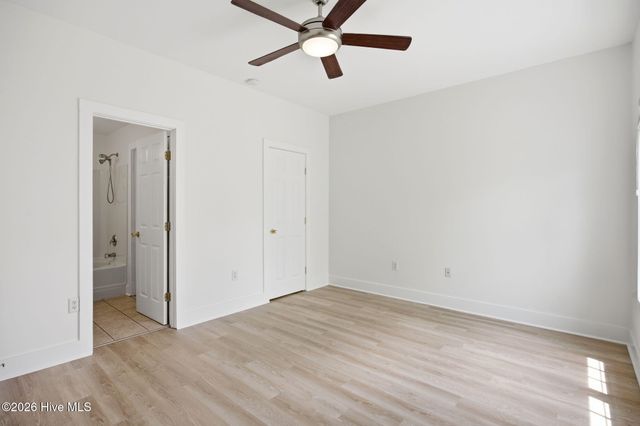 2308 Wrightsville Avenue Apt 202, Wilmington, NC 28403