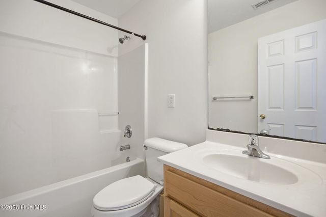 2308 Wrightsville Avenue Apt 202, Wilmington, NC 28403