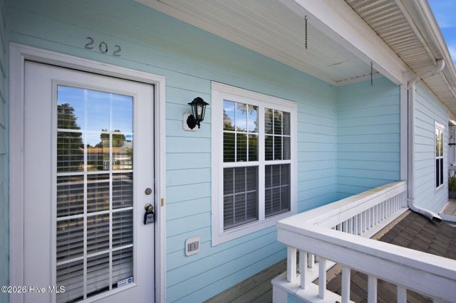 2308 Wrightsville Avenue Apt 202, Wilmington, NC 28403