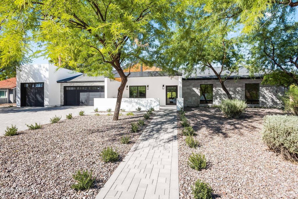 5930 E CHARTER OAK Road, Scottsdale, AZ 85254