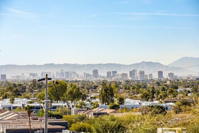 1402 E LAS PALMARITAS Drive, Phoenix, AZ 85020