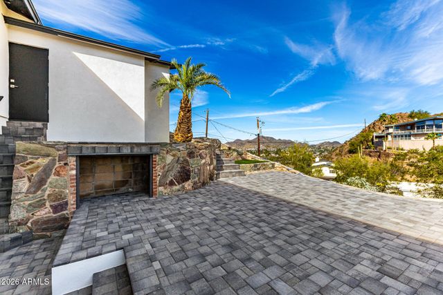 1402 E LAS PALMARITAS Drive, Phoenix, AZ 85020