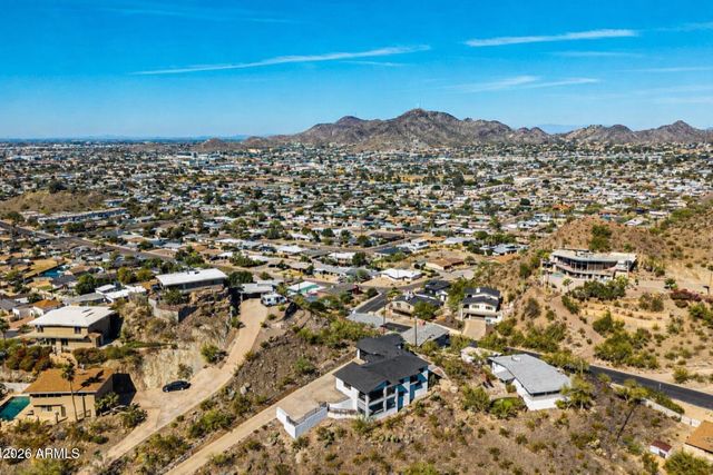 1402 E LAS PALMARITAS Drive, Phoenix, AZ 85020