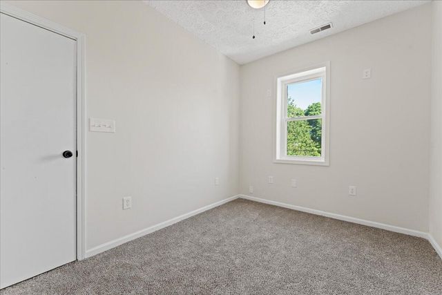 276 W 8th Street, Covington, KY 41011