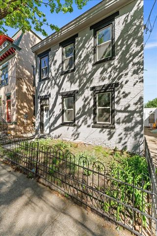 276 W 8th Street, Covington, KY 41011