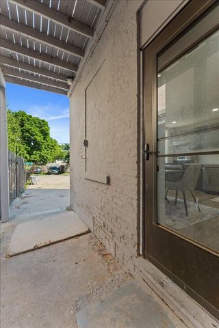 276 W 8th Street, Covington, KY 41011