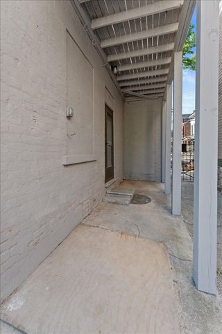 276 W 8th Street, Covington, KY 41011