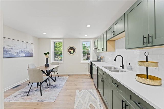 276 W 8th Street, Covington, KY 41011