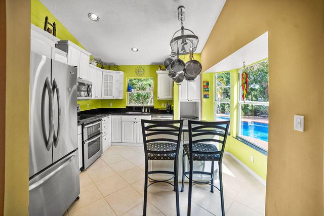 1256 Lake Breeze Drive, Wellington, FL 33414