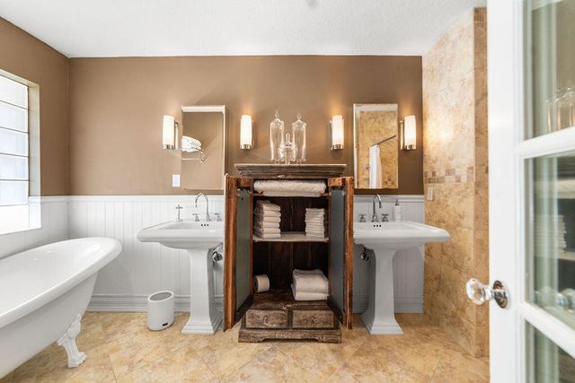 1256 Lake Breeze Drive, Wellington, FL 33414