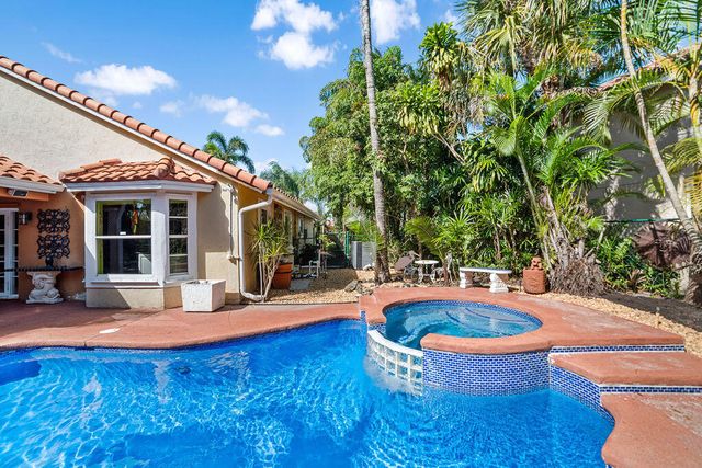 1256 Lake Breeze Drive, Wellington, FL 33414