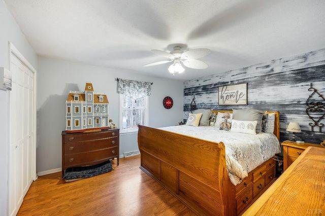 3105 Horseshoe Road, Appomattox, VA 24522