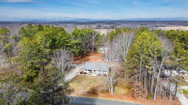 3105 Horseshoe Road, Appomattox, VA 24522