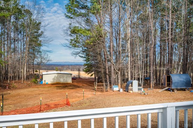 3105 Horseshoe Road, Appomattox, VA 24522