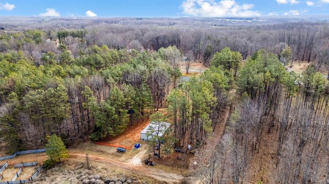 3105 Horseshoe Road, Appomattox, VA 24522
