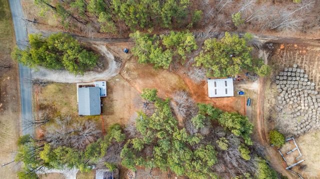 3105 Horseshoe Road, Appomattox, VA 24522